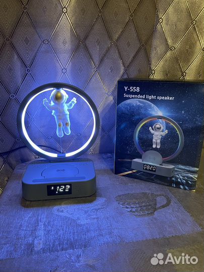 Ночник колонка беспроводная зарядка