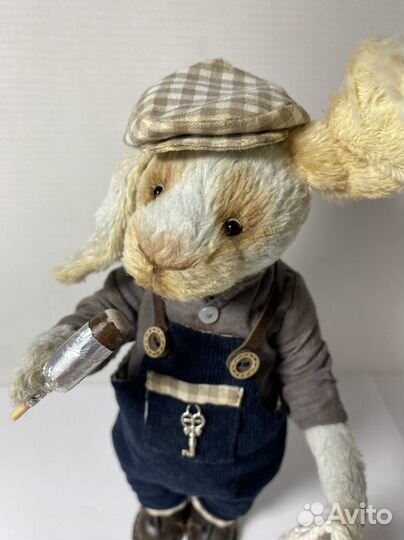 Заяц тедди Сева-скромняга, коллекционная игрушка