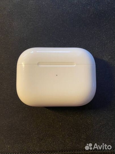 Зарядный футляр AirPods Pro 1