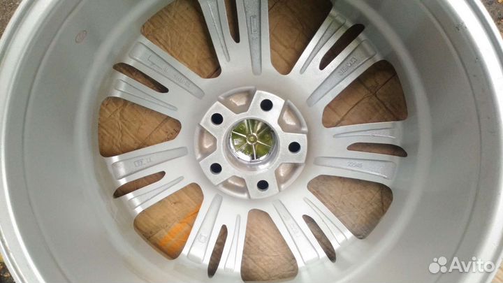 Диск V22 R17 для Volvo XC90- 1шт