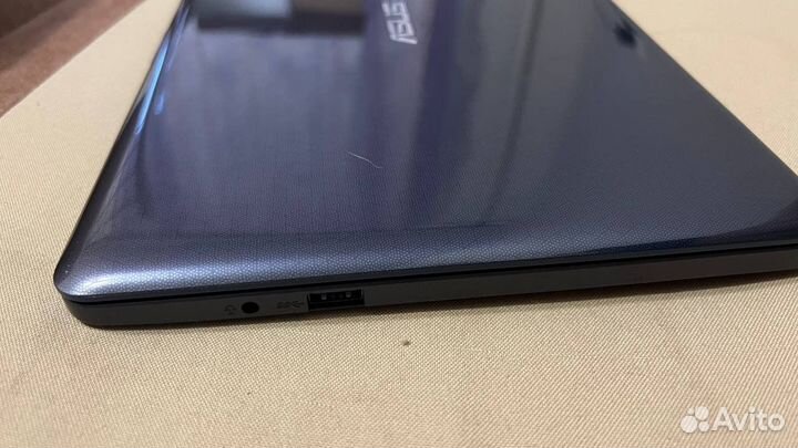 Ноутбук asus