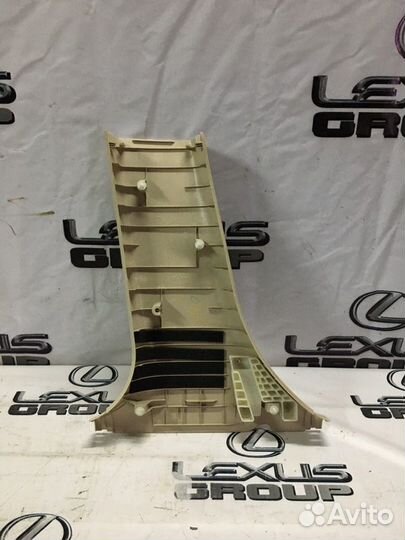 Обшивка стойки прав. Lexus ES250