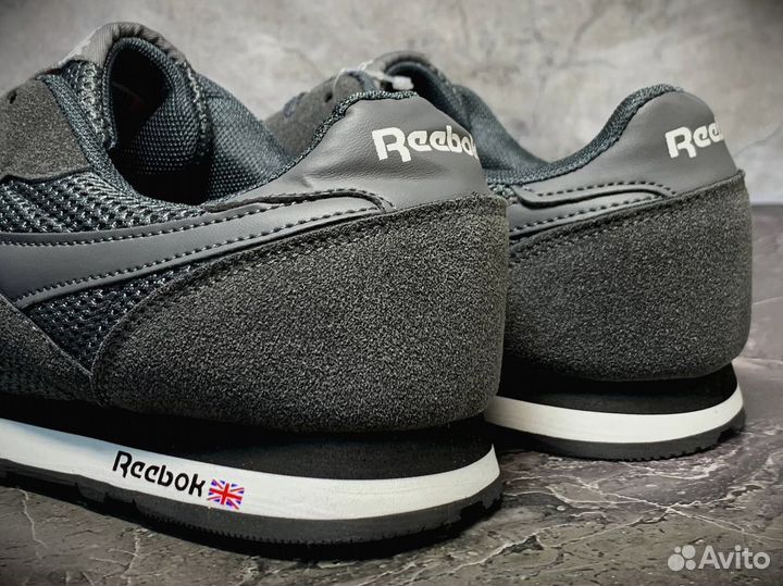 Кроссовки Reebok серые