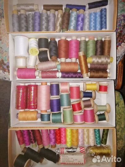 Нитки для шитья и вышивания,молнии