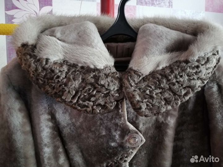 Шуба мутоновая с капюшоном
