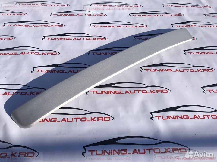 Спойлер на заднее стекло Toyota Camry 40