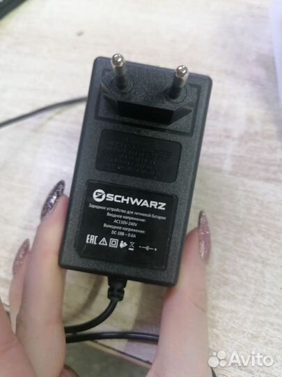 П) Шуруповерт 18V (60737)