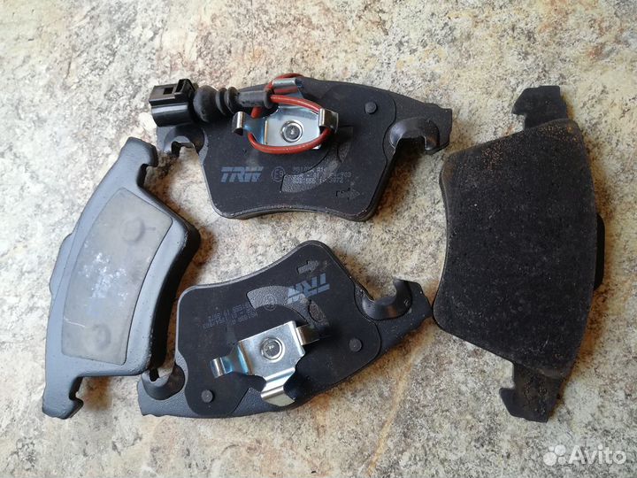 Тормозные колодки trw gdb1555