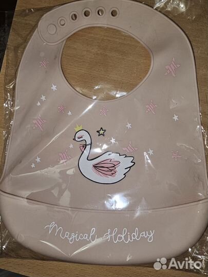 Нагрудник для кормления, новый, в упаковке