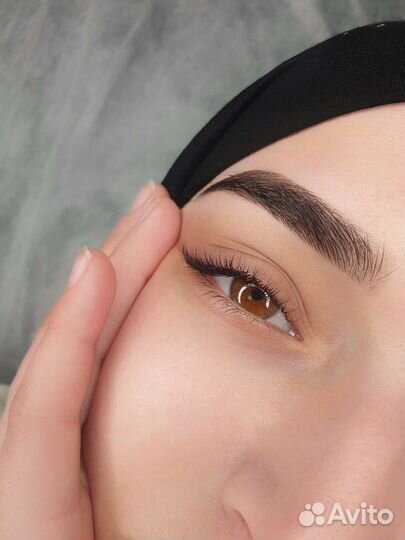 Корекция И окрашивание бровей