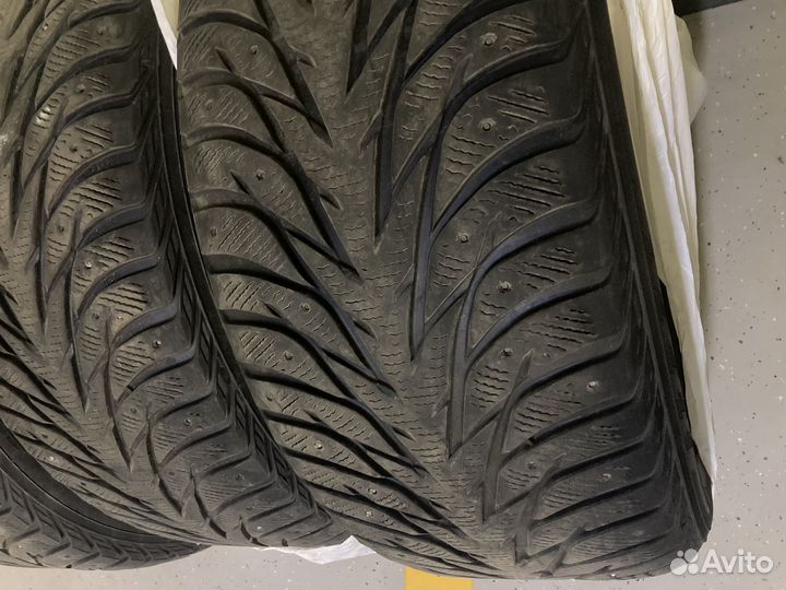 Yokohama Ice Guard IG35 285/45 R22