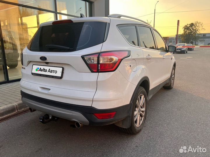 Ford Kuga 2.5 AT, 2017, 128 000 км