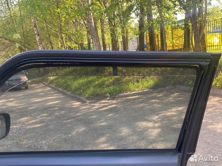 Каркасные шторки, Toyota rumion