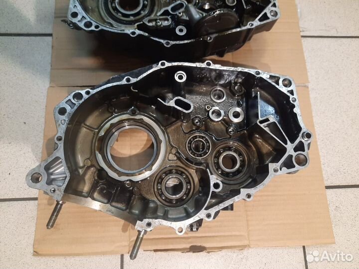 Половины картера Yamaha XT600Z Tenere 1988