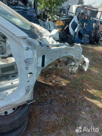 Кузов на nissan almera J 15 2018г