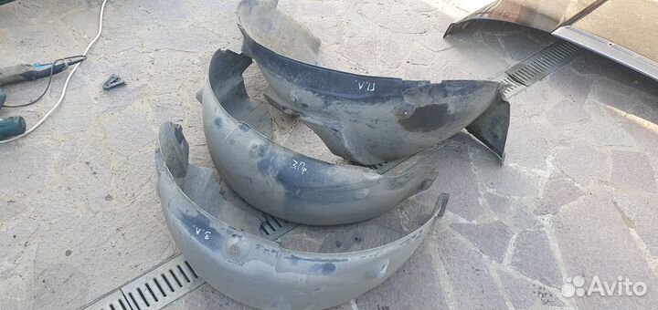 Подкрылок Range Rover 3 vogue задний левый L322