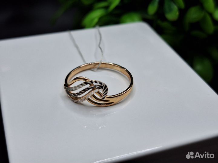 Золотое кольцо 585 пробы