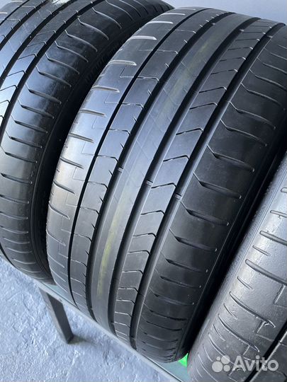 Pirelli P Zero PZ4 225/40 R19 и 255/35 R19