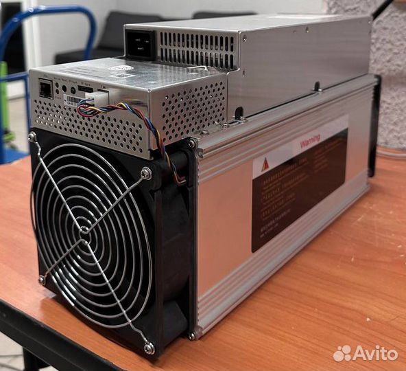 Whatsminer M60, Bitmain Antminer, Avalon