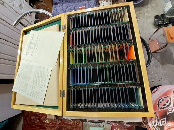 Набор образцов оптического цветного стекла. 80*80