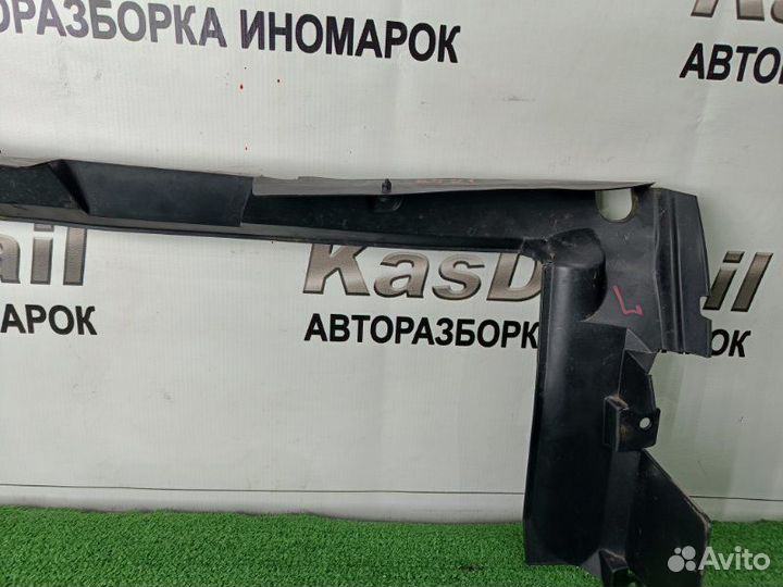 Дефлектор радиатора Renault Logan SR K7MF710 2011