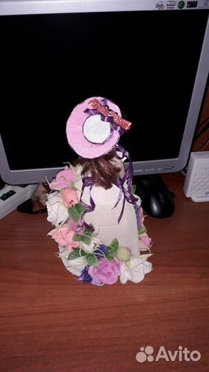 Кукла с конфетами