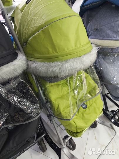 Санки новые на бульваре