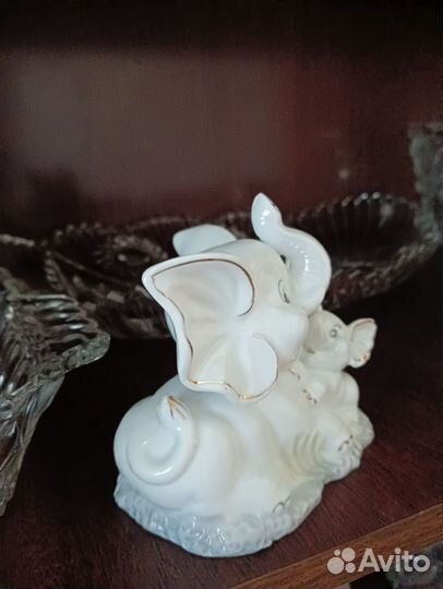 Статуэтка слон