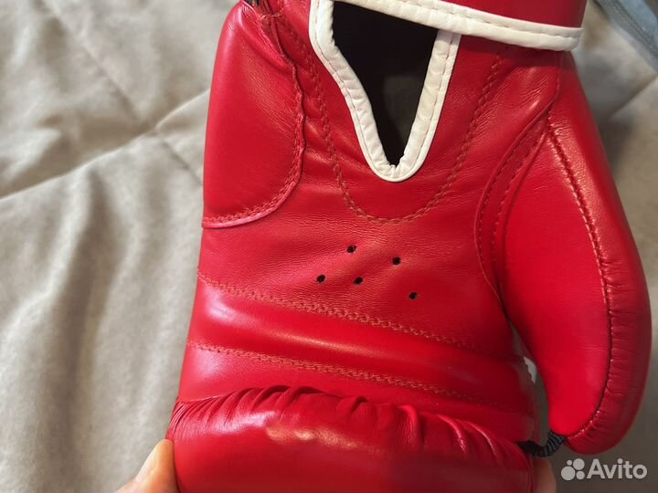 Боксерские перчатки 10 oz green hill