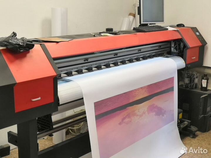 Уф принтер рулонный шир. 1800 мм
