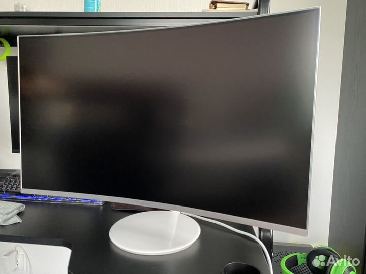 Монитор Samsung C32H711QEI 32