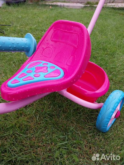 Трехколесный велосипед