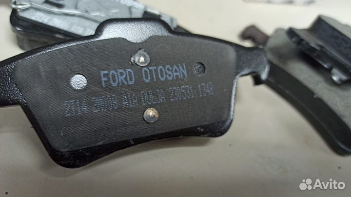 Ford focus 2 Тормозные колодки зад T209905