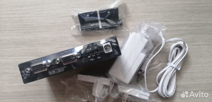 VP-200K – усилитель-распределит сигналов uxga