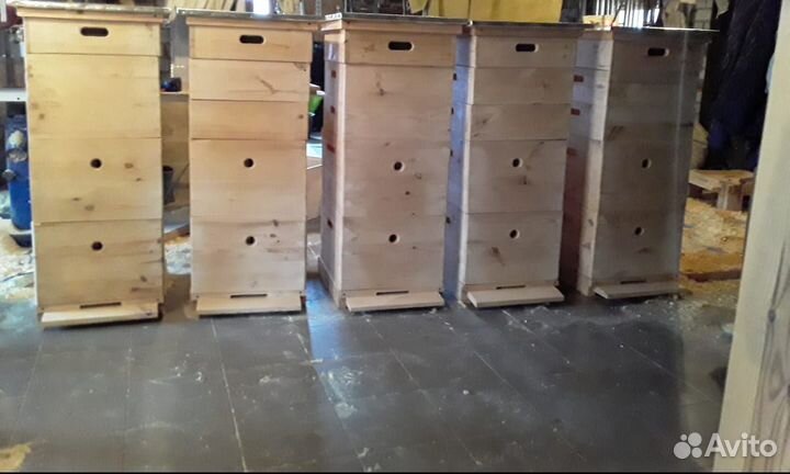 Продаю ульи с рамками