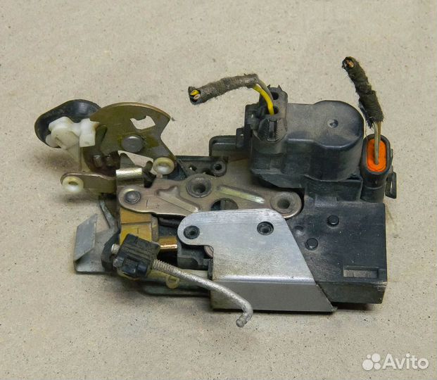 Замок двери задней левой Fiat Marea