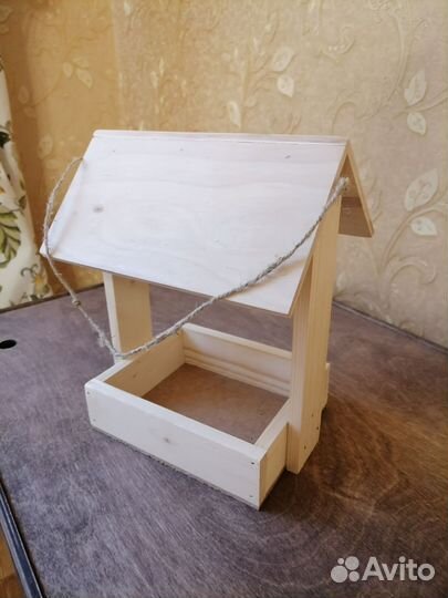 Кормушка для птиц