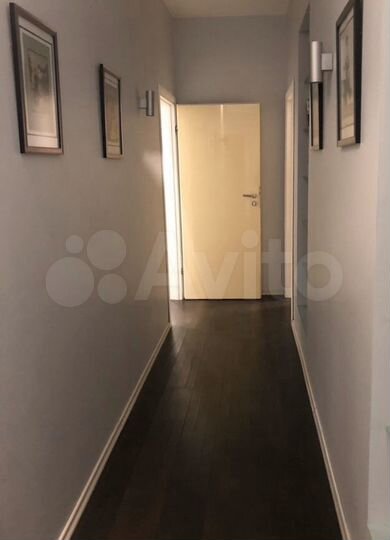 3-к. квартира, 90 м², 2/4 эт.