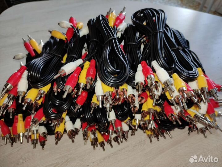30 Кабелей AV 3RCA-3RCA 1,5м