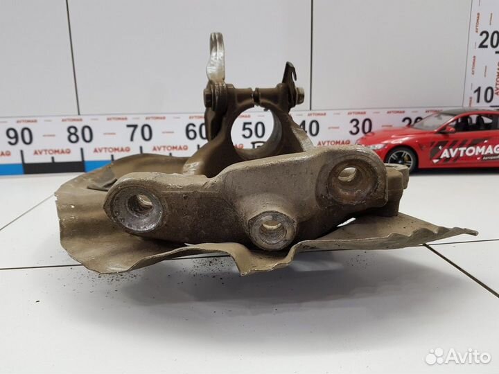 Кулак поворотный передний правый (BMW 5)