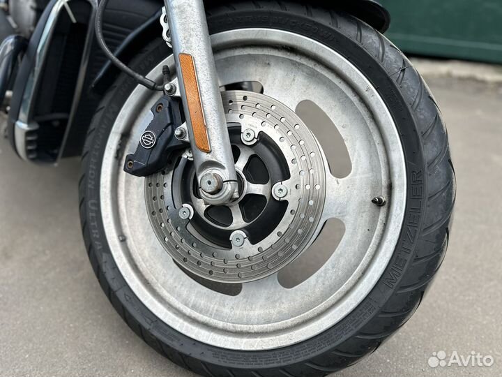 Харлей-девидсон V-ROD 1130