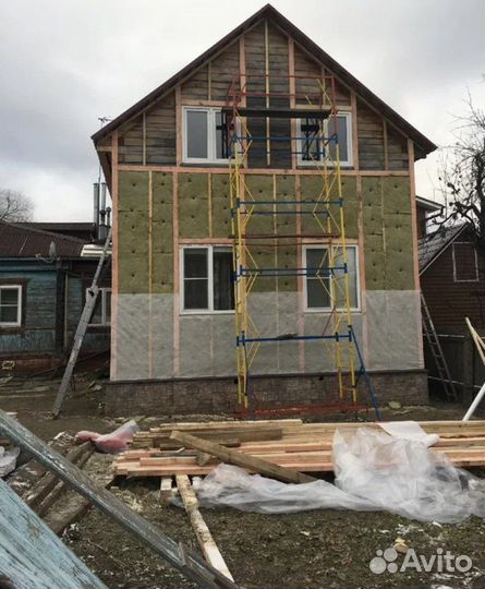 Бригада строителей