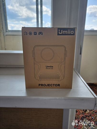 Проектор Umiio