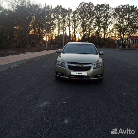 Chevrolet Cruze 1.8 AT, 2011, 206 000 км
