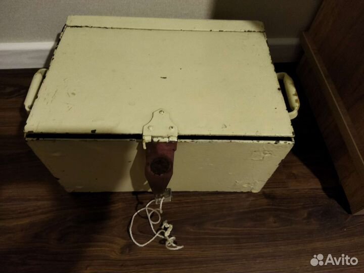 Ящик сейф металлический