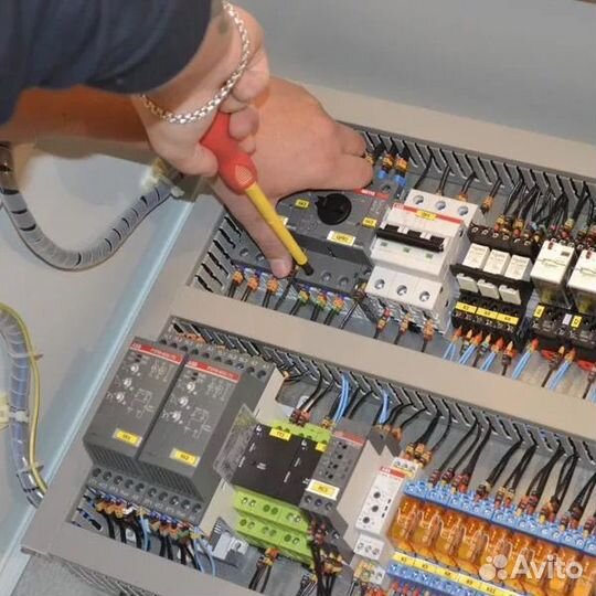 Электромонтажник