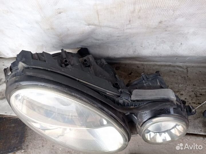 Mers 211 фары ксенон Авангард левый руль цена2шт