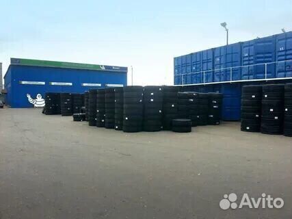 Dunlop Winter Maxx SJ8 275/45 R20