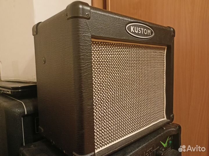 Комбоусилитель Custom Tube 12A