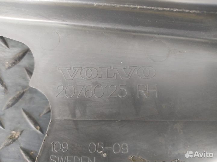 20760125 Накладка стойки правой Volvo FH, Volvo FM